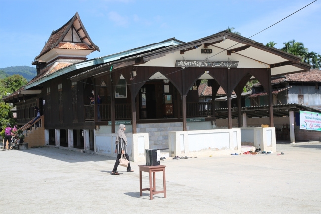 Tayland'da kubbesi bulunmayan cami: "Krue Se"